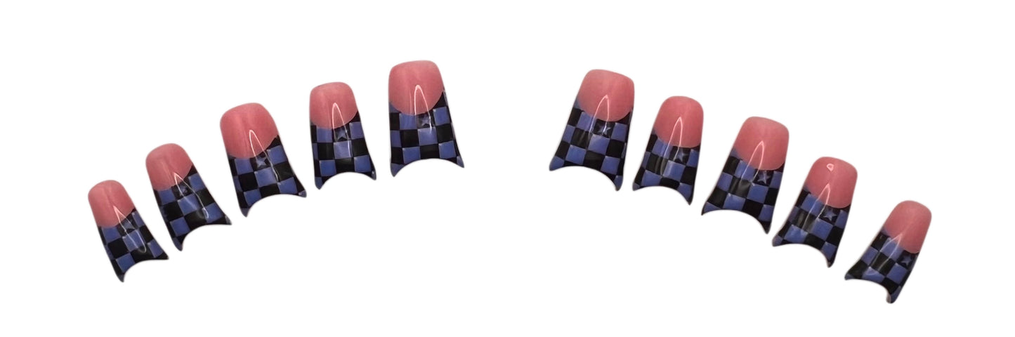 Checkered Periwinkle Press On Nail Quack Set